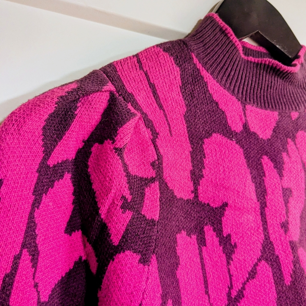 EUC Who What Wear Vibrant Pink and Eggplant Mockneck Sweater W/Bubble Sleeve